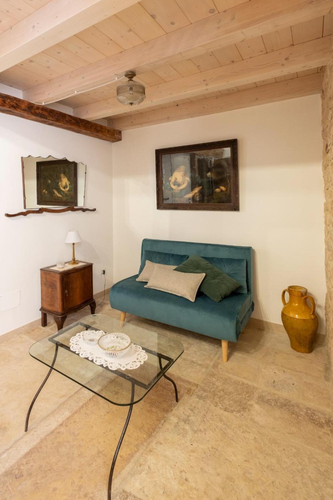 Palazzo Rizzi Dimora Dei Templari Hotel Bitetto ภายนอก รูปภาพ