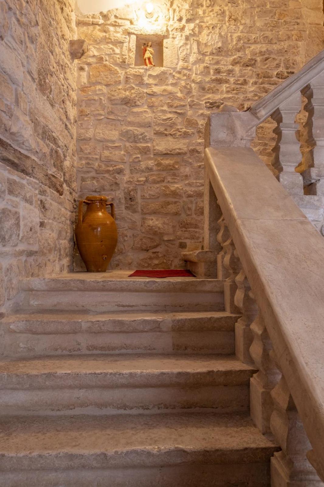 Palazzo Rizzi Dimora Dei Templari Hotel Bitetto ภายนอก รูปภาพ