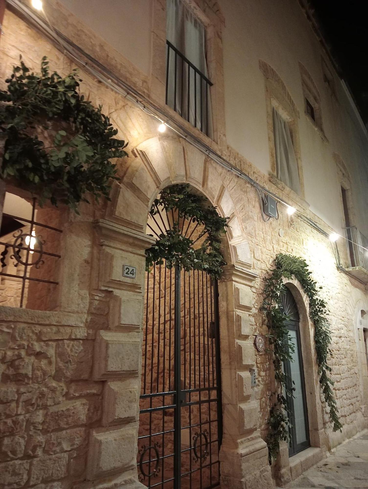 Palazzo Rizzi Dimora Dei Templari Hotel Bitetto ภายนอก รูปภาพ